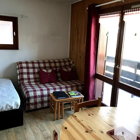 Apartment Centre -