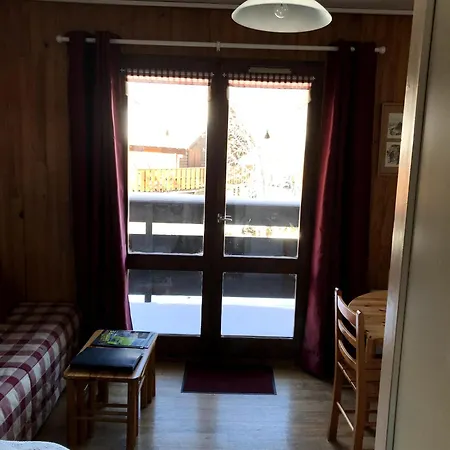 Apartment Centre - *